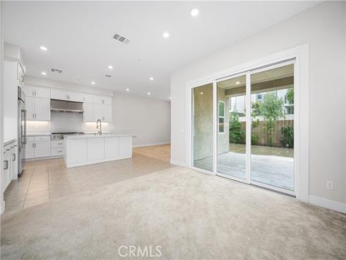 229  Chorus  , Irvine, CA