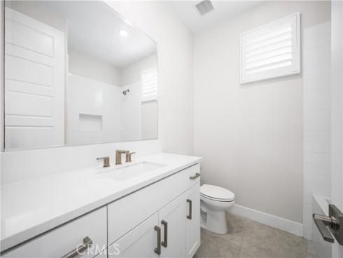 229  Chorus  , Irvine, CA