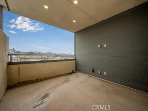 229  Chorus  , Irvine, CA