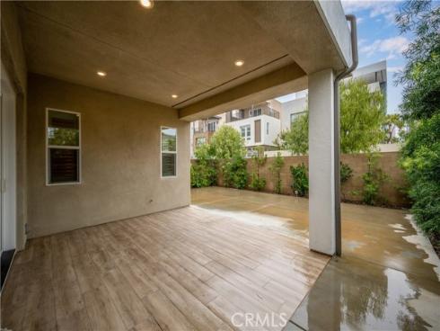 229  Chorus  , Irvine, CA