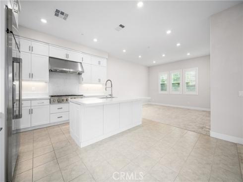 229  Chorus  , Irvine, CA