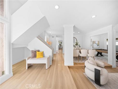 12  Oakdale  , Irvine, CA