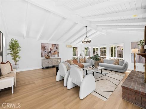 12  Oakdale  , Irvine, CA