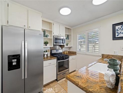 77  Greenbough  155 , Irvine, CA