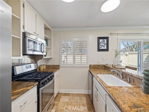 77  Greenbough  155 , Irvine, CA