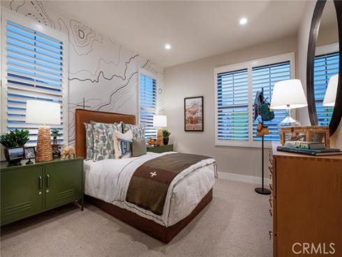 219  Birdseye  , Irvine, CA