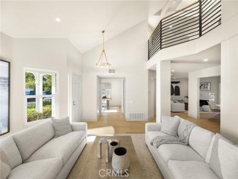 11  Thunder  6  Trail, Irvine, CA