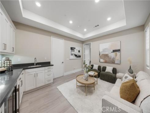 72  Ray  , Irvine, CA