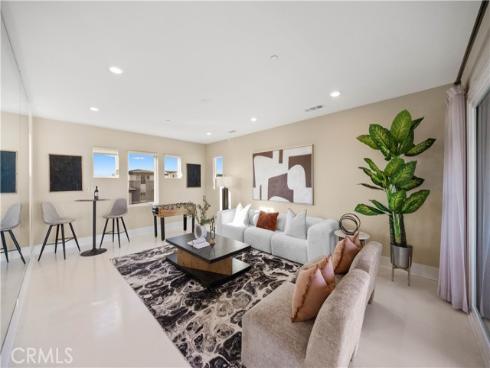 72  Ray  , Irvine, CA