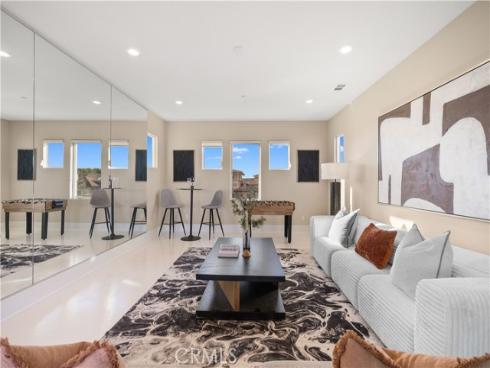 72  Ray  , Irvine, CA