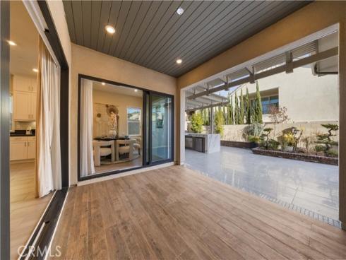 72  Ray  , Irvine, CA