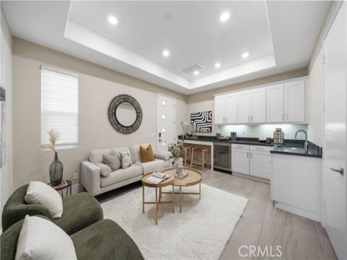 72  Ray  , Irvine, CA