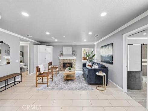 74  Linhaven  , Irvine, CA