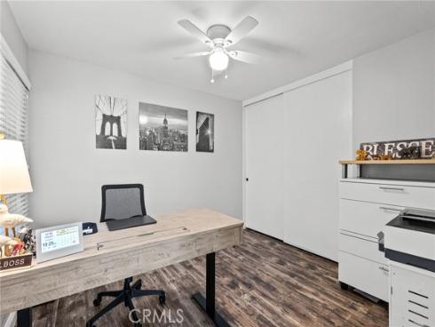 18  Brookdale  , Irvine, CA