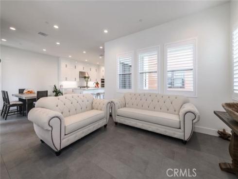 100  Draw  , Irvine, CA