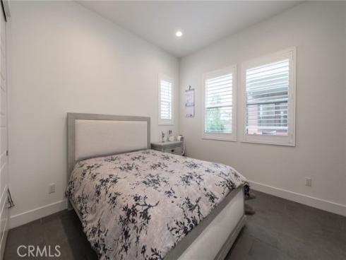 100  Draw  , Irvine, CA