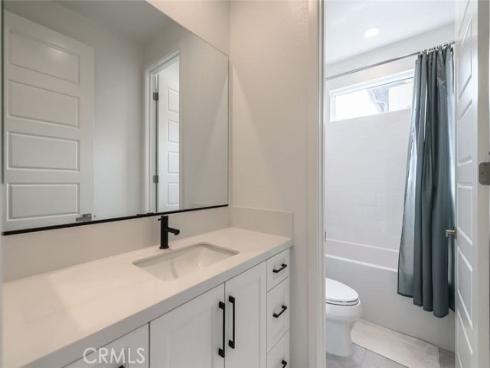 100  Draw  , Irvine, CA