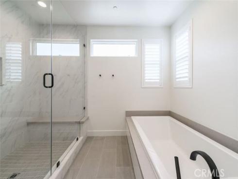 100  Draw  , Irvine, CA