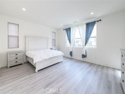 100  Draw  , Irvine, CA