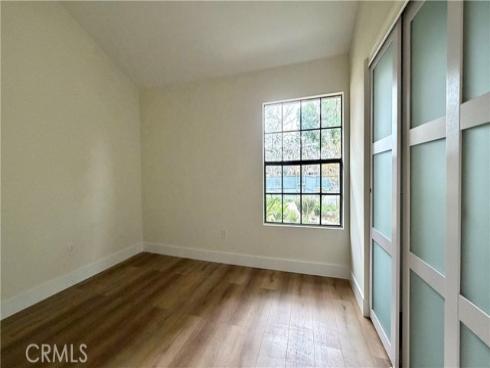 196  Pineview  , Irvine, CA