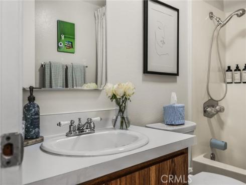 92  Echo  34  Run, Irvine, CA