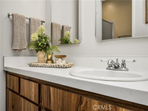 92  Echo  34  Run, Irvine, CA