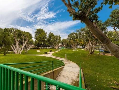 92  Echo  34  Run, Irvine, CA