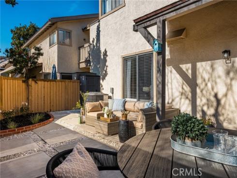 92  Echo  34  Run, Irvine, CA