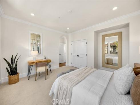 77  Clifford  , Irvine, CA