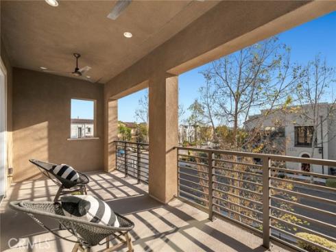 217  Cultivate  , Irvine, CA