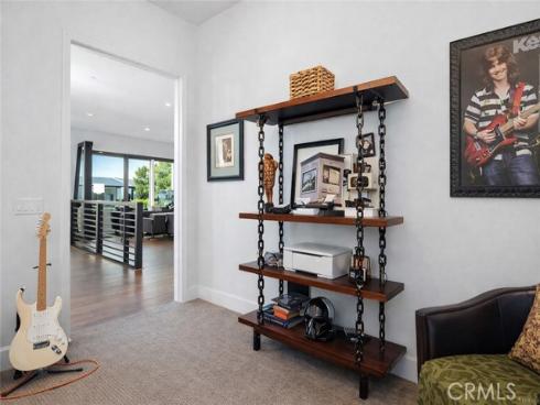 251  Follyhatch  , Irvine, CA