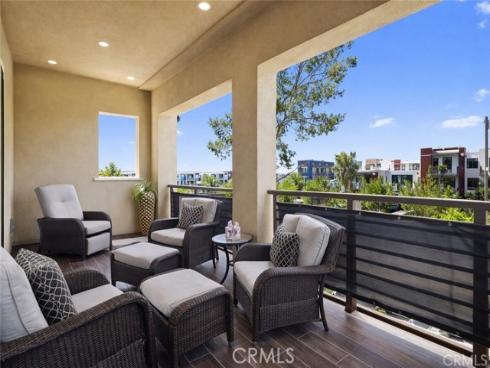 251  Follyhatch  , Irvine, CA