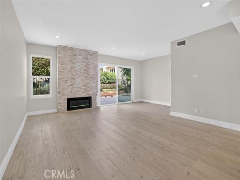 12  Foxglove  , Irvine, CA