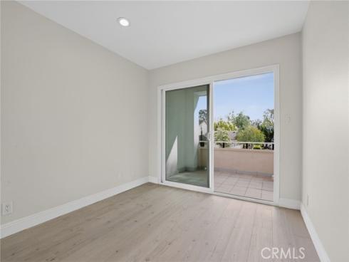 12  Foxglove  , Irvine, CA