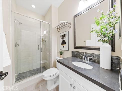 129  Pathway  , Irvine, CA