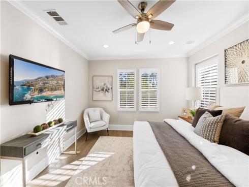 129  Pathway  , Irvine, CA