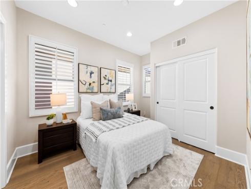 129  Pathway  , Irvine, CA