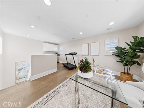 129  Pathway  , Irvine, CA