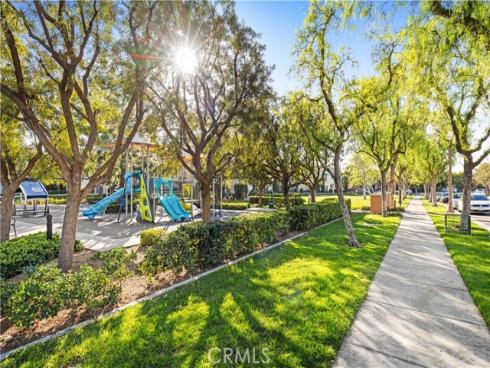 129  Pathway  , Irvine, CA