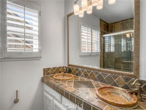 36  Bloomdale  , Irvine, CA