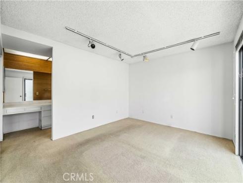 20  Navarre  134 , Irvine, CA