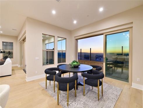 113  Oakstone  , Irvine, CA