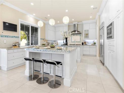 123  Calderon  , Irvine, CA