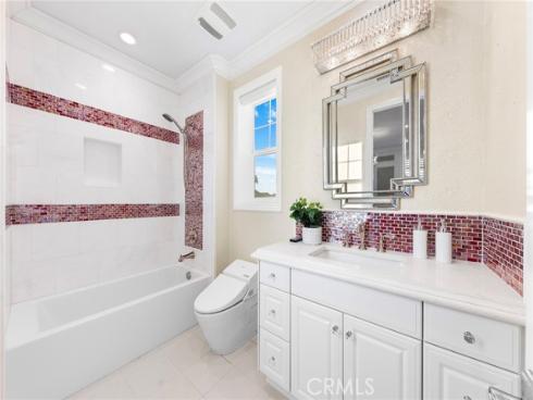 123  Calderon  , Irvine, CA