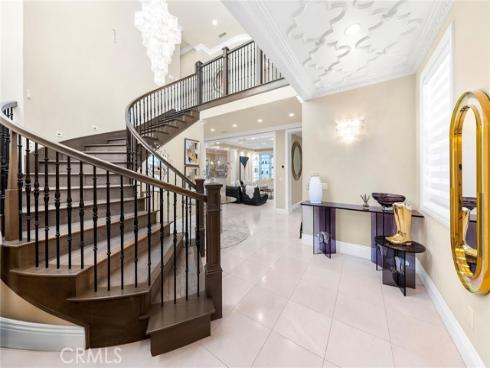 123  Calderon  , Irvine, CA