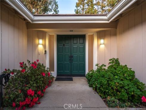 17  Rippling Stream  , Irvine, CA