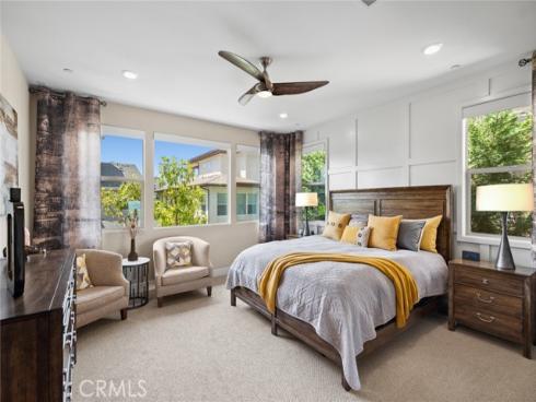 131  Spiral  , Irvine, CA