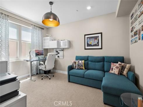 131  Spiral  , Irvine, CA