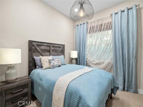 131  Spiral  , Irvine, CA