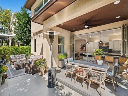 131  Spiral  , Irvine, CA